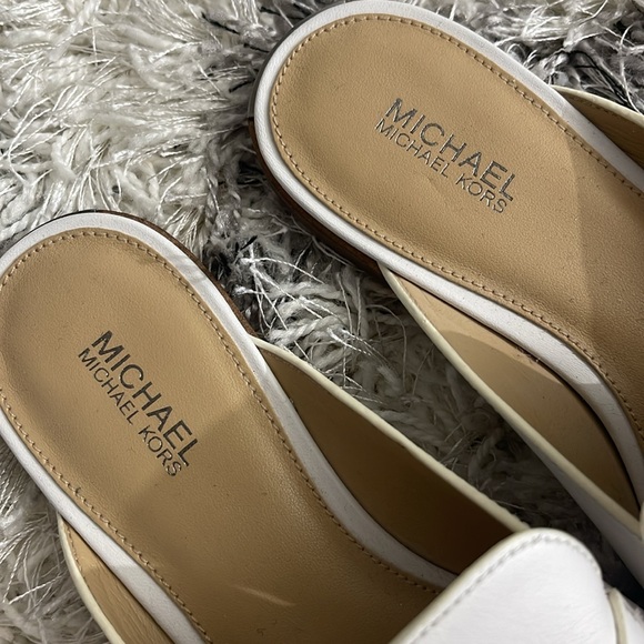 BNWOT MICHAEL KORS SLIP ONS SIZE 5 - Picture 4 of 6